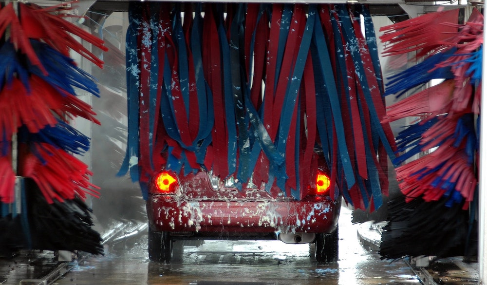 3 Things to Consider Before Franchising Your Car Wash